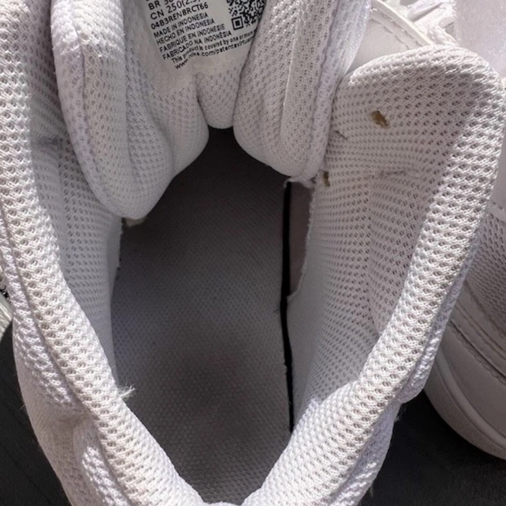 Nike Court Borough Mid 2 White Sneakers Youth 7Y (Women’s 8.5 / Men’s 7) - Picture 2 of 6